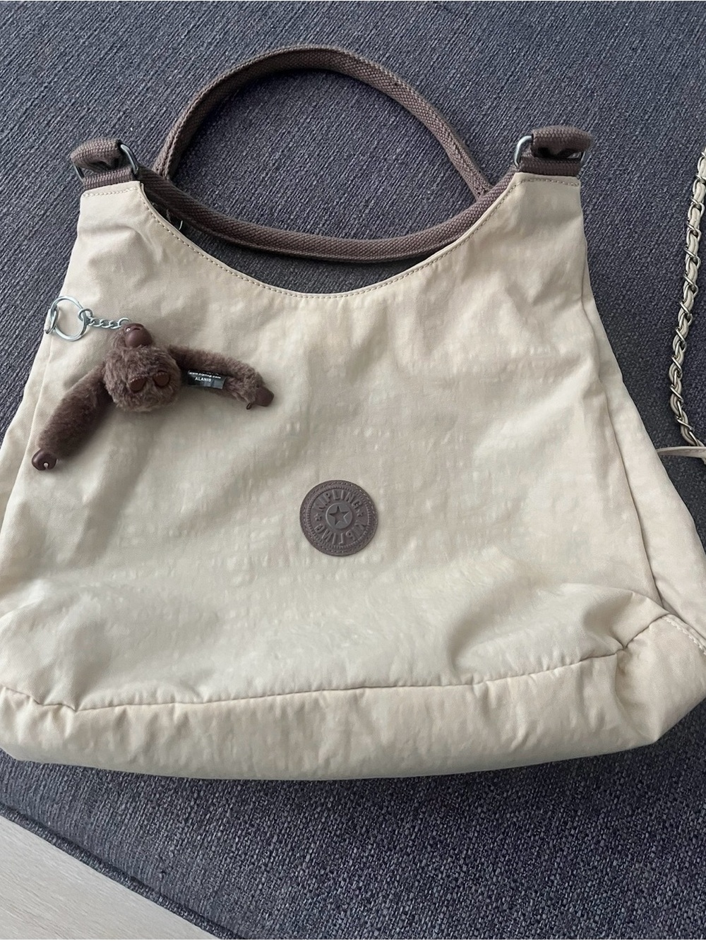 Kipling Beige Nylon Hobo Shoulder Bag with Monkey Keychain – Excellent Condition